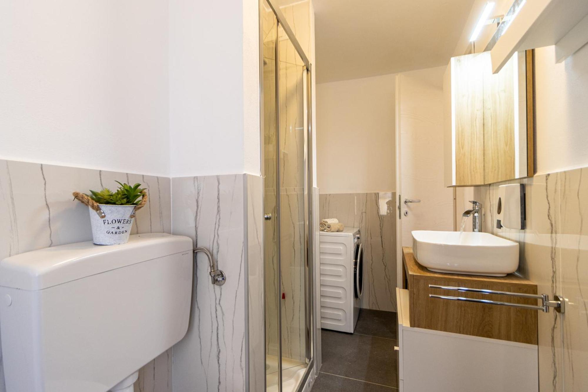 Golden Lake - Luxury Apartment ☆☆☆☆☆ - 100M From The Lake Baveno Eksteriør bilde
