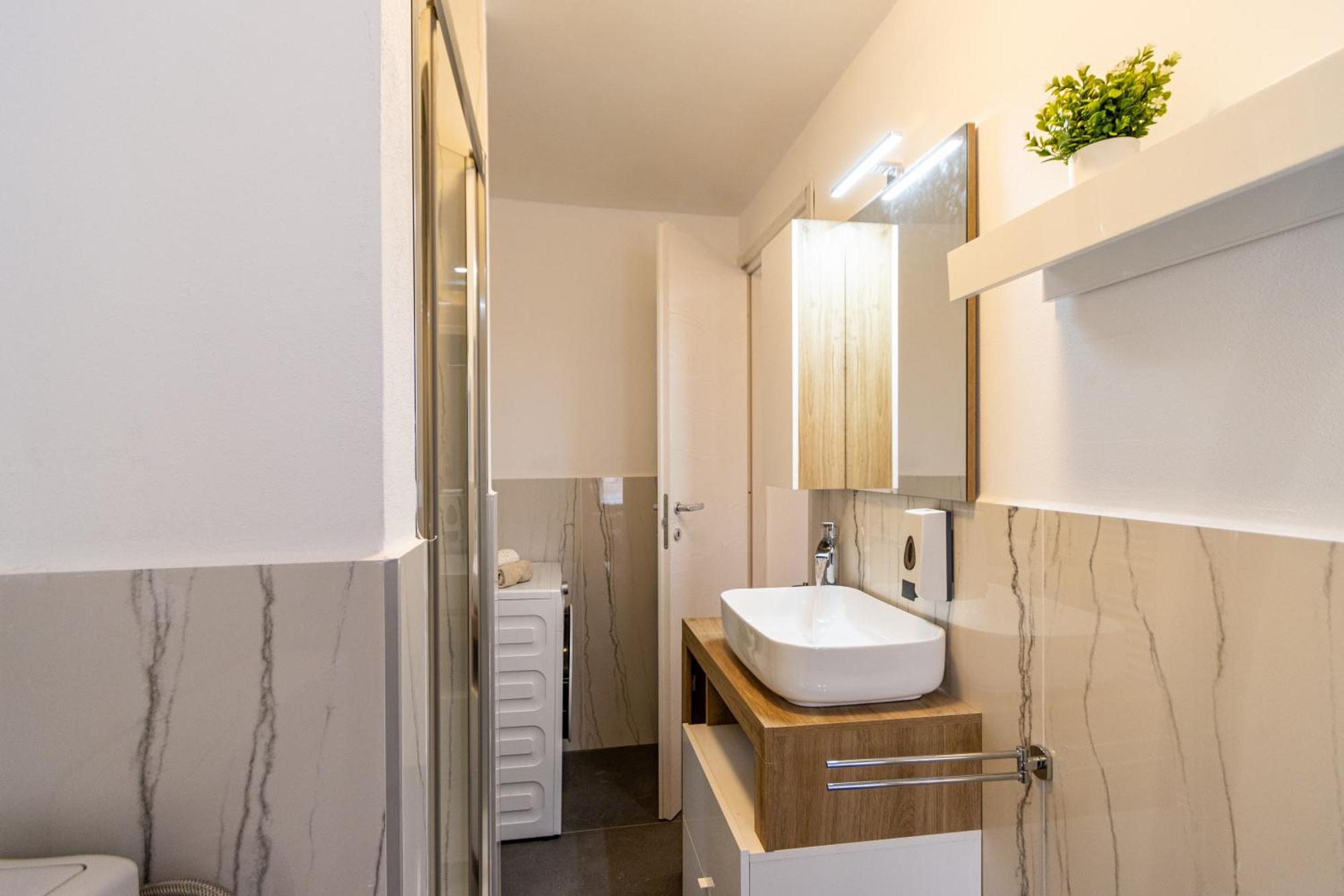Golden Lake - Luxury Apartment ☆☆☆☆☆ - 100M From The Lake Baveno Eksteriør bilde